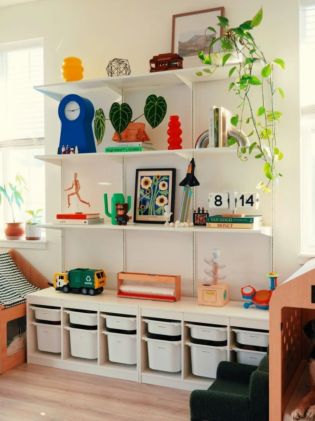IKEA MICKE desk and KALLAX combination creates a compact home office corner