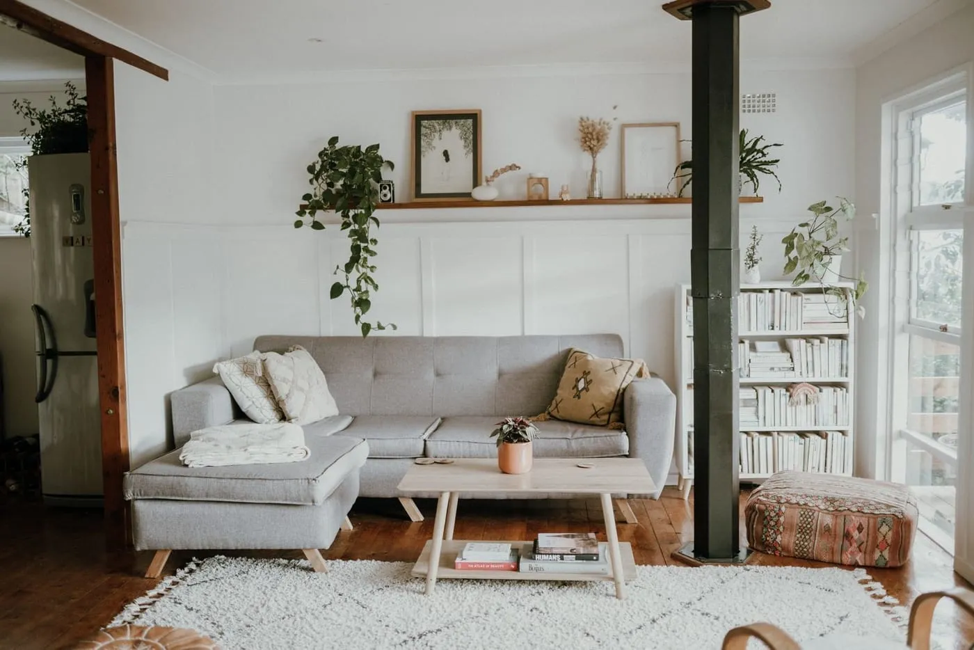 How to Decorate a Small Living Room
