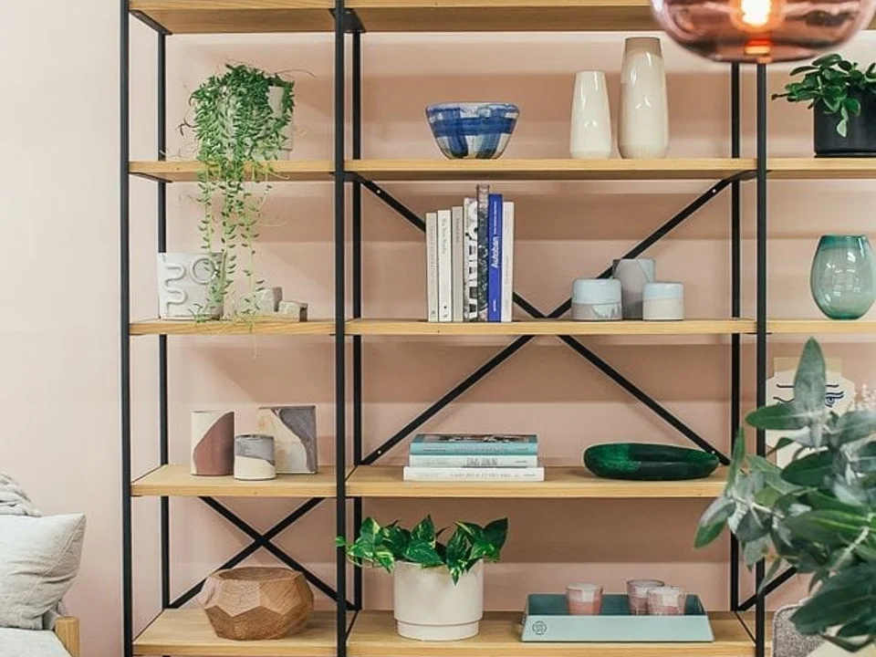 7 Warm Earthy Color Palette Ideas for Small Rentals